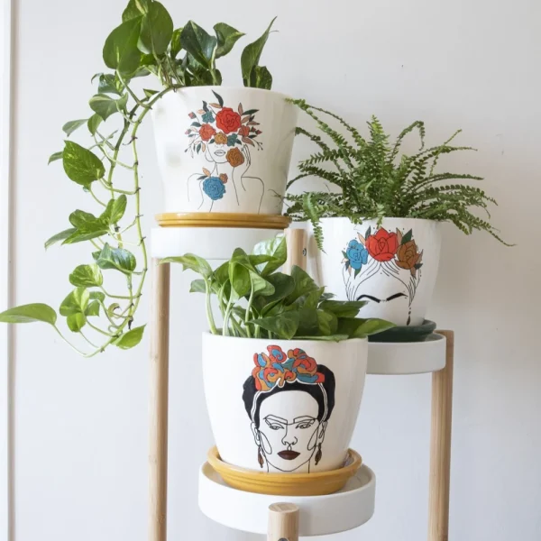 Red Floral Frida Kahlo pot S - Image 2